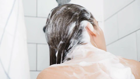 washing hair extensions